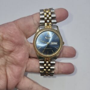 VTG Sharp Wristwatch Silver & Gold Tone Stainless Steel Band Day Date Indicator